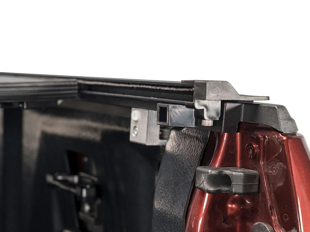Gator by RealTruck Recoil Retractable Truck Bed Tonneau Wrap | G30373 | Compatible with 2015 - 2020 Ford F-150 5' 7" Bed (67.1")