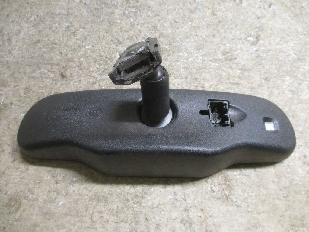 Pre-Owned Saturn Aura Buick Lucerne Rear View Mirror w/Auto Dim & Onstar OEM LKQ (Good)